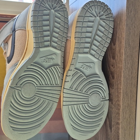 DUNKS - Picture 4 of 4